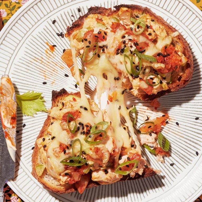 Sandwich fondant au thon et au kimchi (tuna melt)