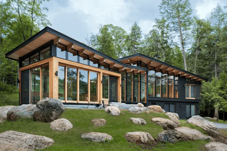 Vous pouvez louer le chalet de «Heated Rivalry» sur Airbnb