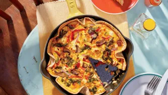 Quiche aux champignons, poivrons, kale et fromage de chèvre