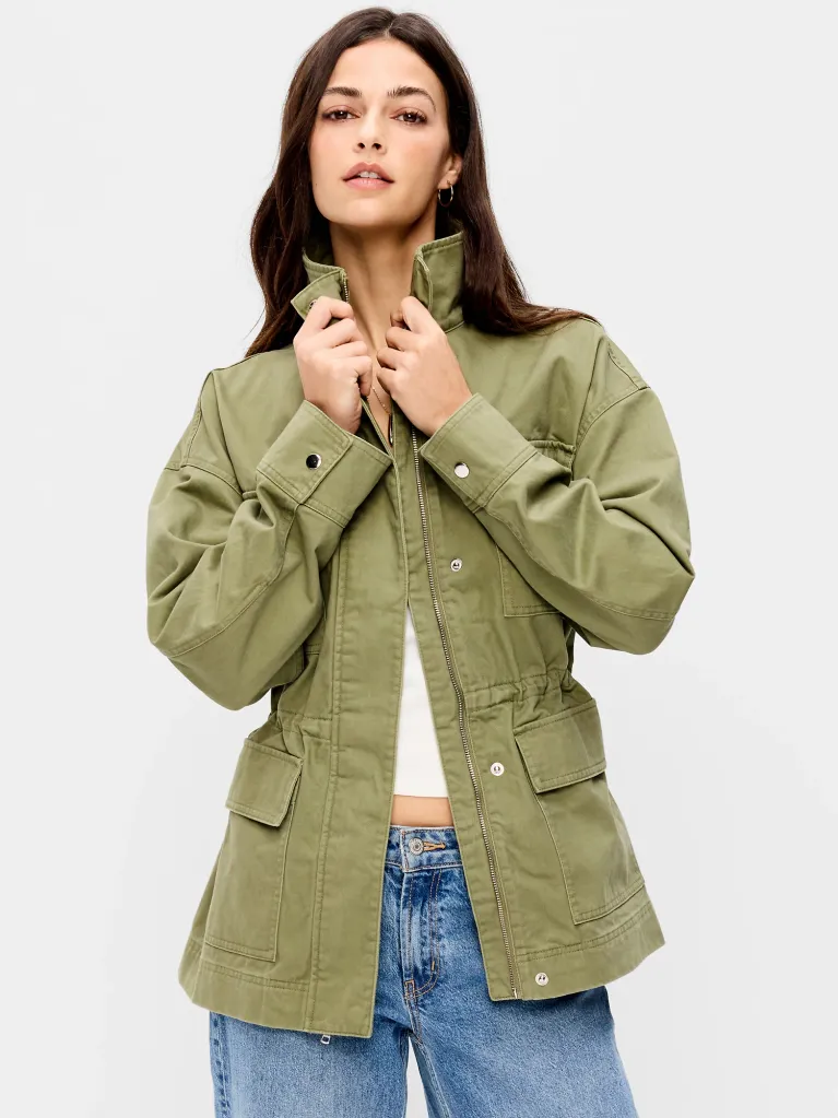 La veste utilitaire: l’indispensable qu’il vous faut ce printemps