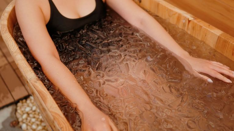 Les bains froids sont-ils mauvais pour les femmes?