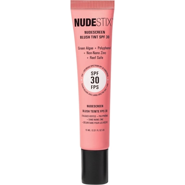 «Suede Skin»: tout ce qu’il faut savoir sur la nouvelle tendance maquillage de l’heure