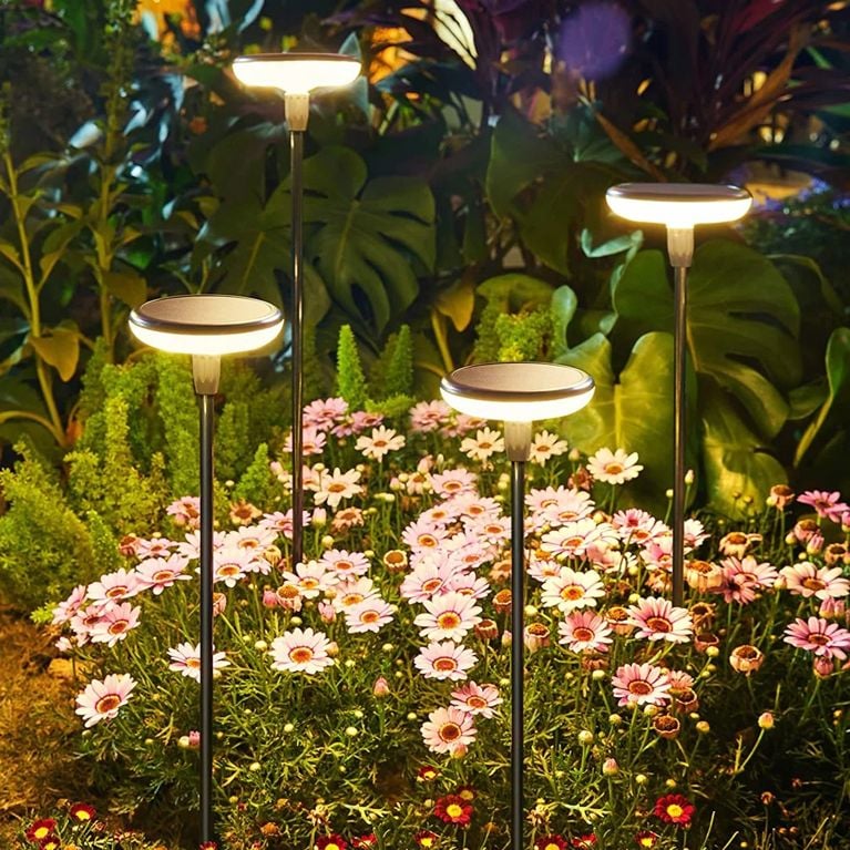 Éclairage de terrasse: 11 idées lumineuses pour vos soirées d’été